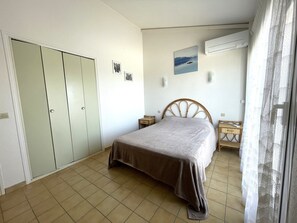 2 bedrooms