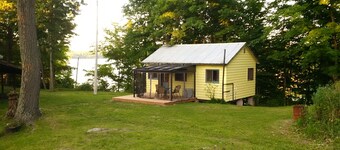 43 At The Lake Sunrise Cottage