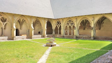 Enceinte de lâhĂ©bergement