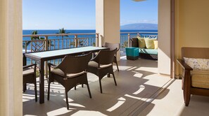 Outdoor dining - Hyatt Ka'anapali Beach Club, Ocean View, Kitchen, Access to Resort Amenities (Lahaina)