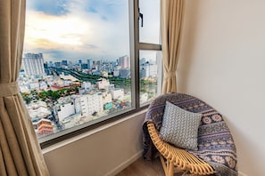 Premium bedding, minibar, individually decorated, individually furnished