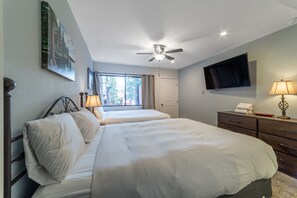 2 bedrooms, iron/ironing board, free WiFi, bed sheets