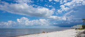 Blue Seahorse *Carrabelle/Eastpoint/St. George FL Beachfront* Pet-Friendly**