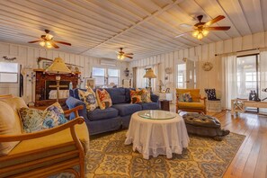 Smart TV, fireplace, video games, books