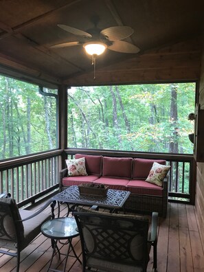 Property grounds - Peaceful Mountain Cabin (Sapphire)