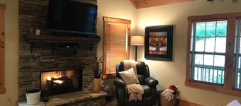 Fredelig fjellhytte i Sapphire Valley Resort