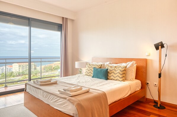 1 bedroom, iron/ironing board, travel crib, free WiFi