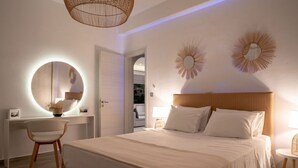 Unclassified image, 5 of 35, button - VILLA MAKRILIS WITH PRIVATE JACUZZI (santorini)