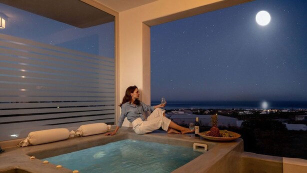 Unclassified image, 1 of 35, button - VILLA MAKRILIS WITH PRIVATE JACUZZI (santorini)