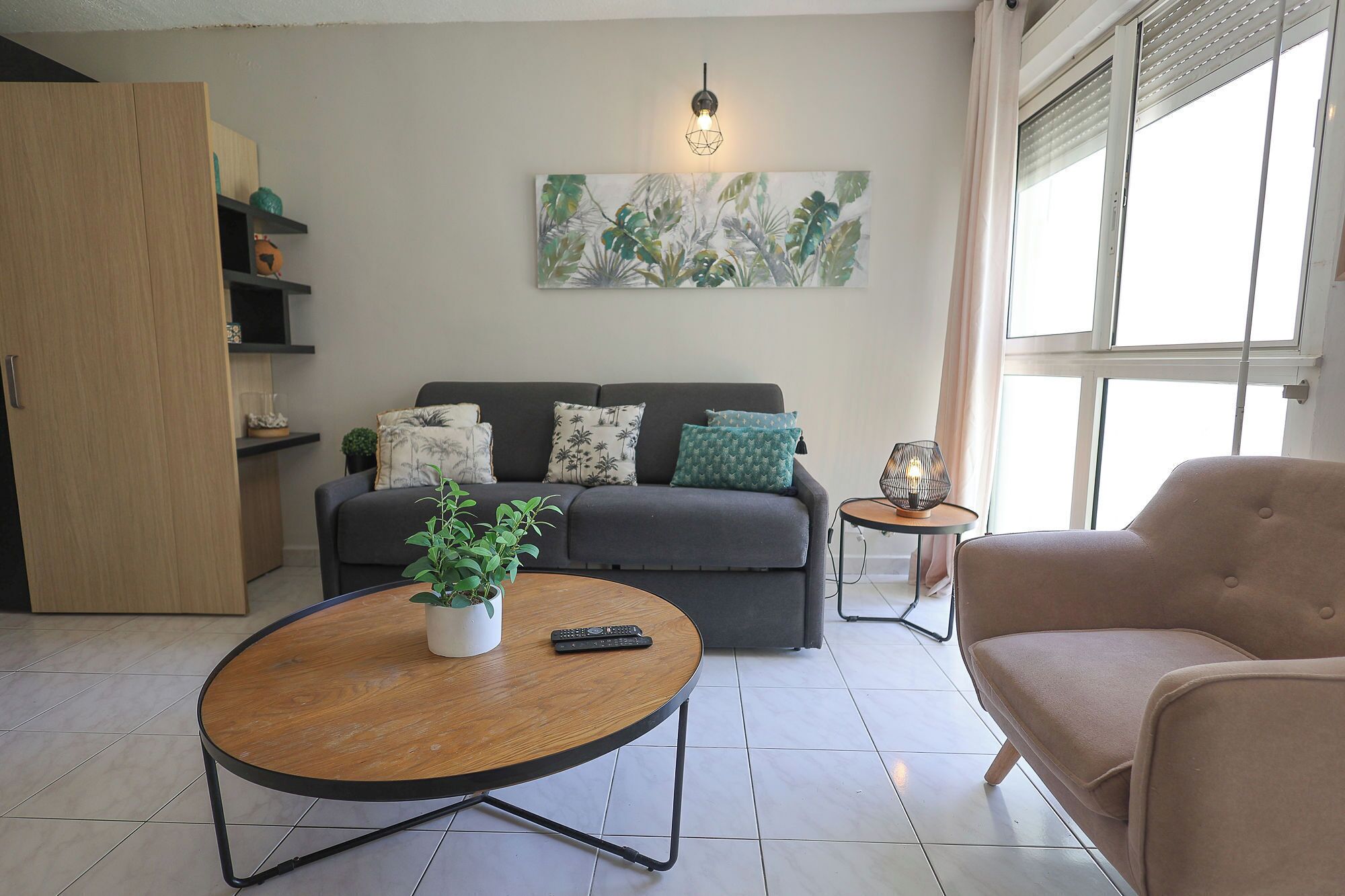 Smart-tv och böcker