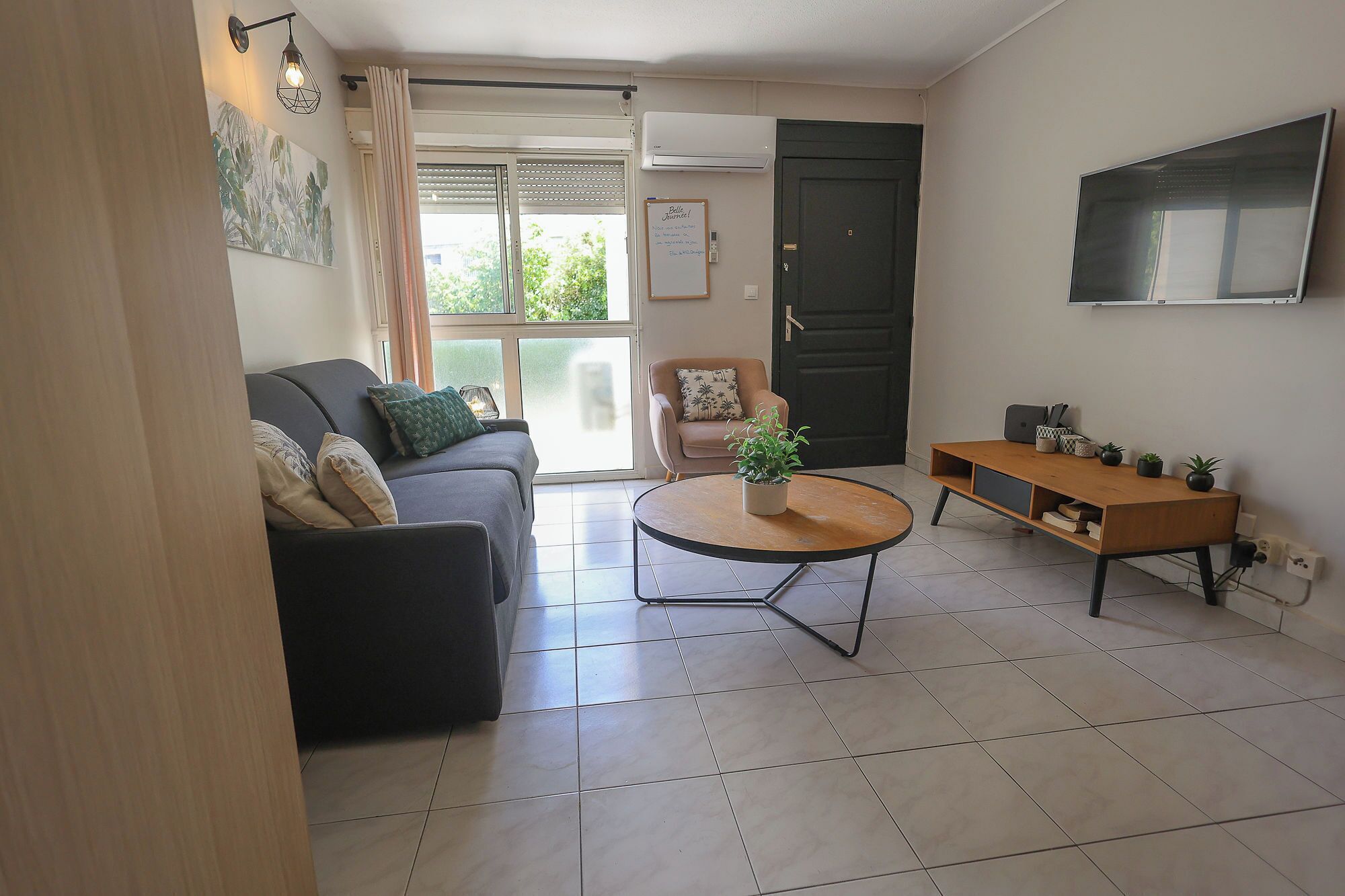 Smart-tv och böcker