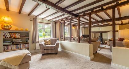 Heath Cottage dates back to 1650 and has been lovingly restored and extended.