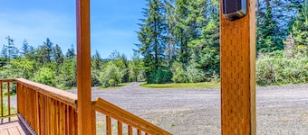 人里離れた快適な犬に優しい家w /デッキとATV /ボート用パーキング