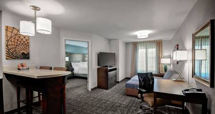 Staybridge Suites Holland by IHG