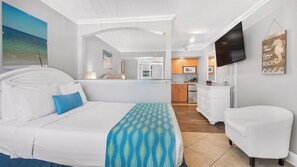 Iron/ironing board, free WiFi, bed sheets - Pelican Pointe 413:Walk to Beach~Pool~Free Parking (Clearwater)