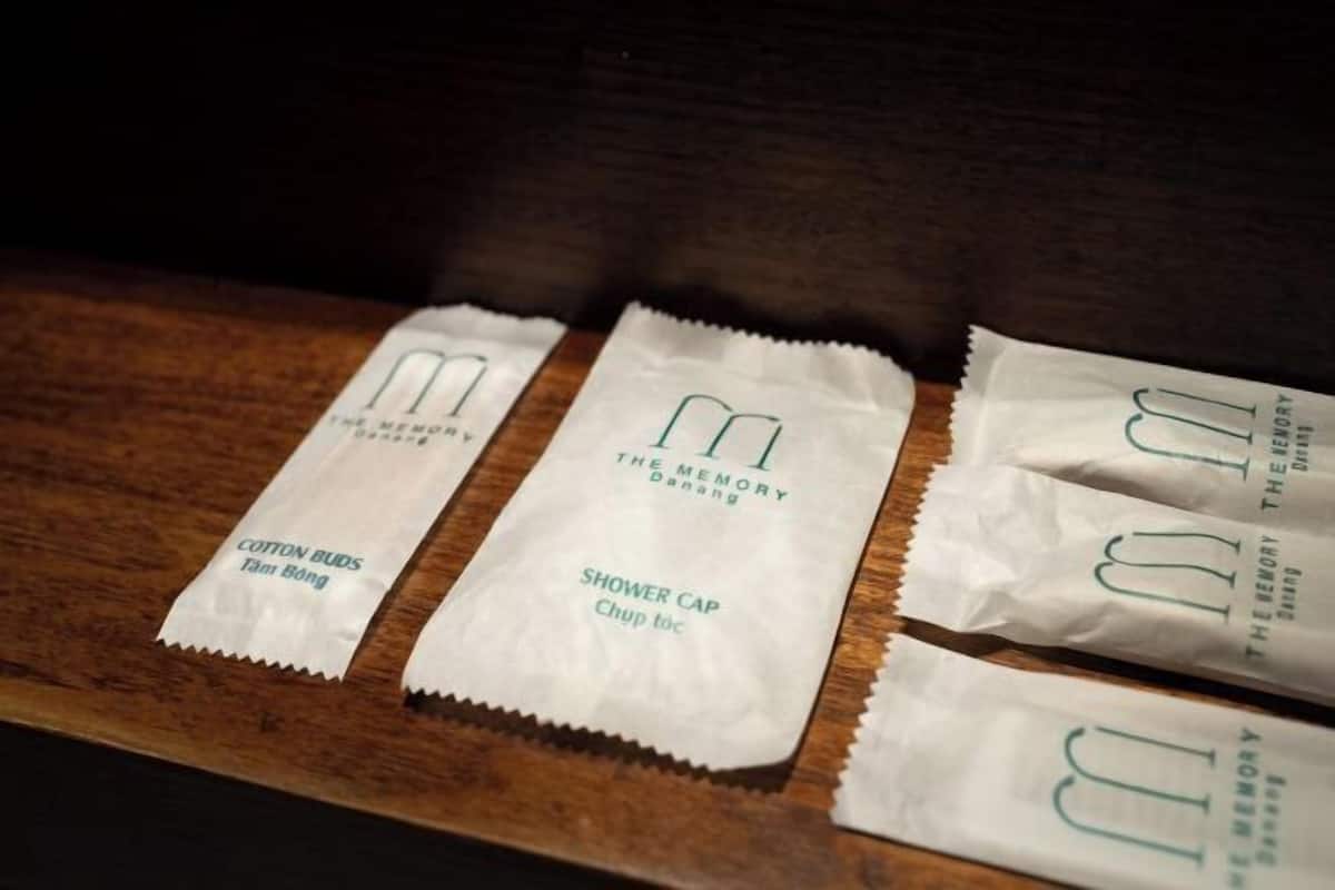 Bathroom amenities
