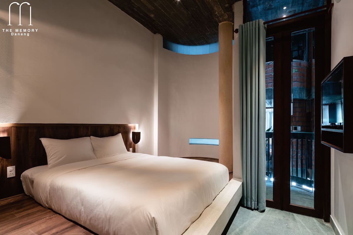 Habitación doble Deluxe, balcón | Camas con pillow-top, insonorización, wifi gratis y ropa de cama