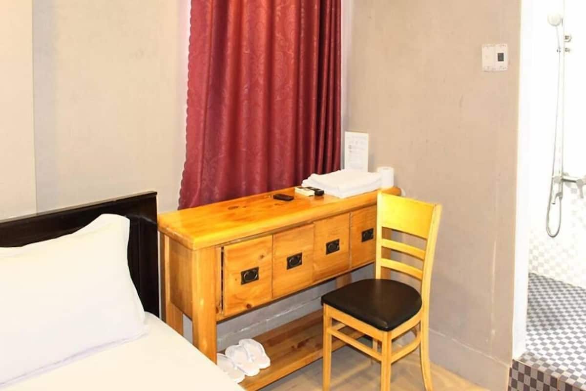 Basic Room | Free WiFi
