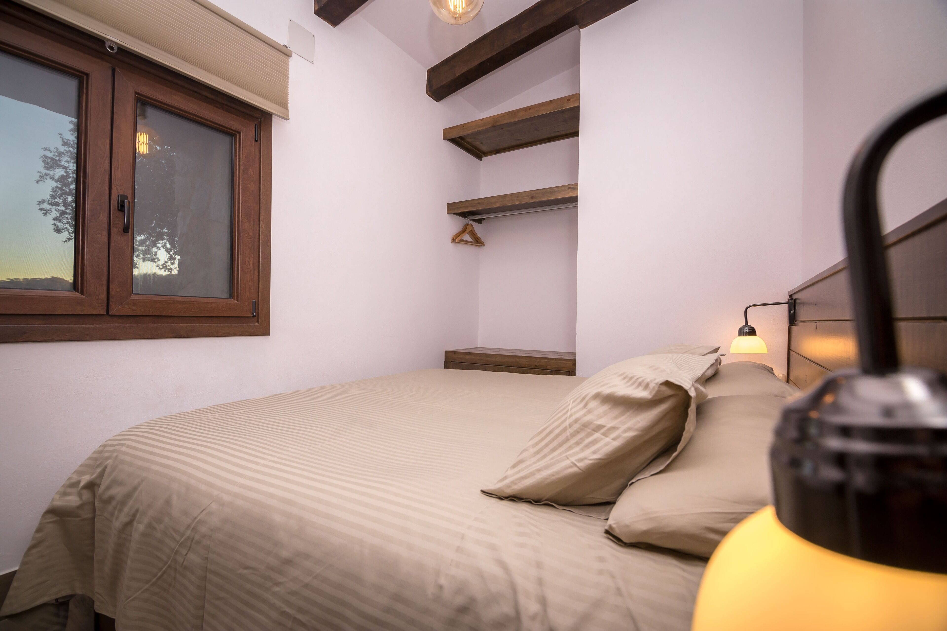 5 chambres, fer et planche à repasser, lit parapluie, Wi-Fi gratuit