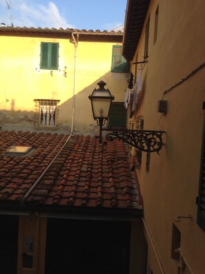 تفاصيل الفندق من الخارج