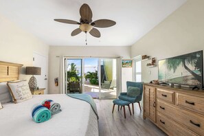 1 bedroom, iron/ironing board, WiFi, bed sheets - The One Love Oceanfront Studio Cottage in East End (East End)