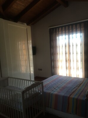 3 camere, accesso a Internet, lenzuola