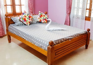 1 bedroom - Madurai Homes Stay with Classic Architecture Rooms (Madurai)