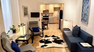 Smart-TV, Kamin, DVD-Player