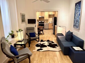 Smart TV, fireplace, DVD player