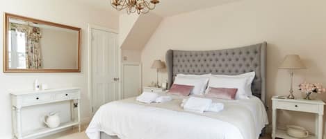 4 bedrooms, hypo-allergenic bedding, in-room safe, desk