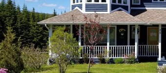 Total avkoppling i hjärtat av Trinity Bight! - Trädgårdsrummet - med utsikt över trädgården!