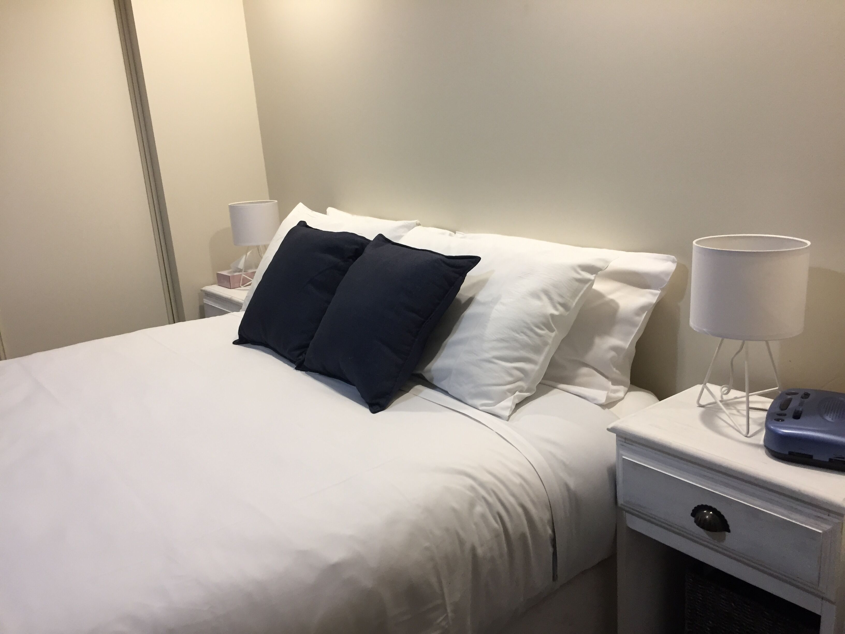 Heated outdoor pool . 25min from Bicheno and St Helens  . — image 18