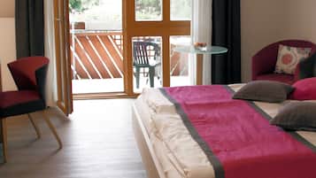 1 bedroom, travel crib, WiFi, bed sheets