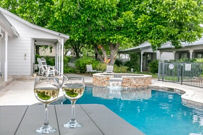 Main Street Retreat Hummingbird Hideaway | King Bed | In Town | Shared Hot Tub/Pool Access