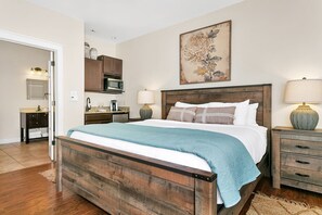 Tabla de planchar con plancha, wifi gratis, ropa de cama