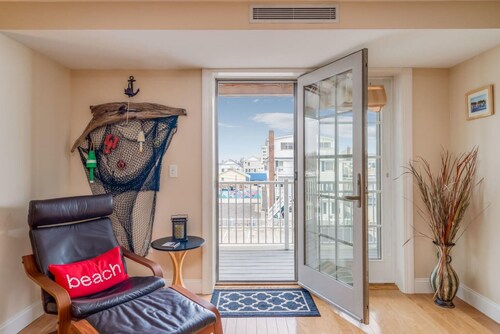 Maine, Beach Front Condo!