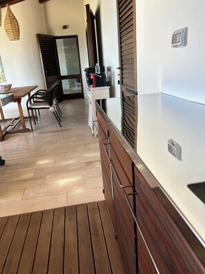 Dining - Campulongu, villa with panoramic swimming pool 350 meters from the sea (Villasimius)