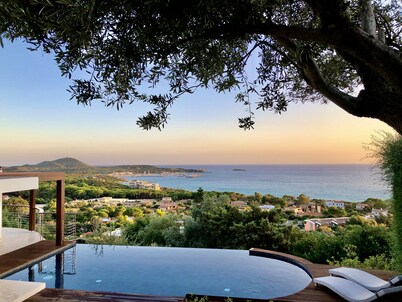 Campulongu, villa with panoramic swimming pool 350 meters from the sea