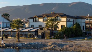 Front of property - Room 23 Hotel (Edremit)