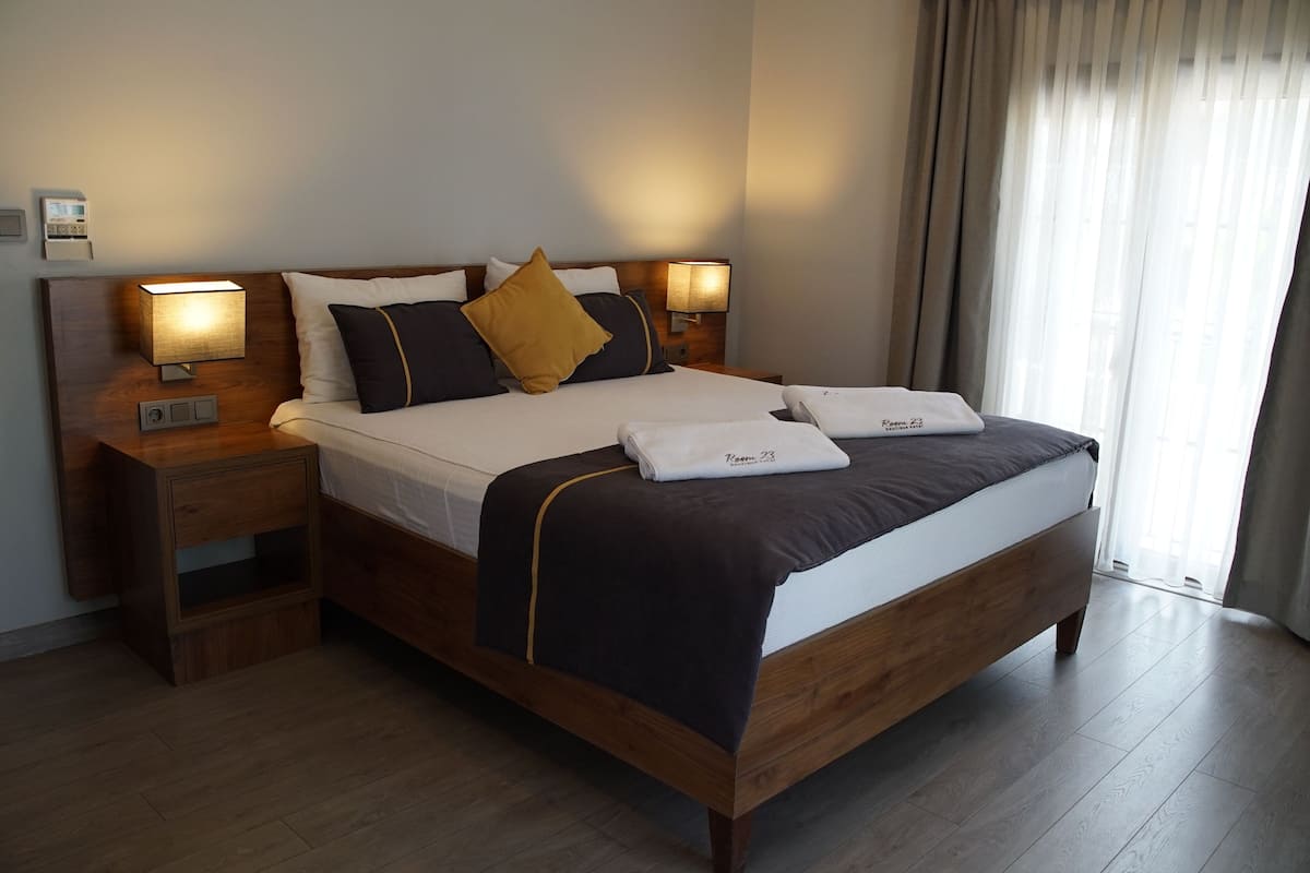 Hochwertige Bettwaren, Minibar, Verdunkelungsvorhänge