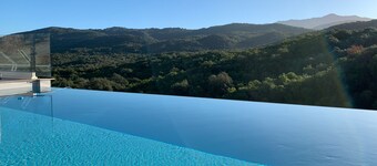 Beautiful air-conditioned villa with heated pool on porticcio in south Corsica