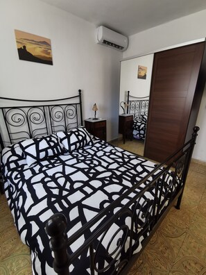 2 bedrooms, iron/ironing board, WiFi, bed sheets - Rural house Juan and Juana Canino (Tejeda)