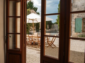 Interior - Character house with a pool in the middle of a historic village (Beauvais-sur-Matha)