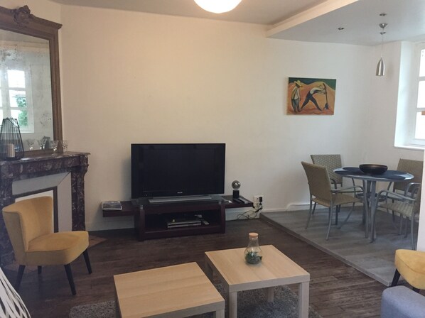 Fernseher, DVD-Player