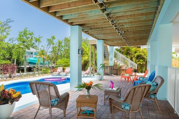 Pool - P60 - 4 bedroom 4 bathroom home with pool and dockage. Amazing outside living space! (Marathon)