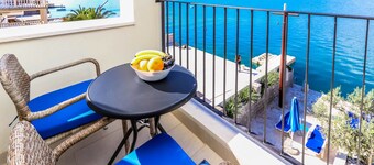 Apartments Maestral