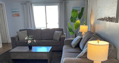 BEACHFRONT COTTAGE IN WASAGA BEACH - SANDPIPER BEACH RESORT - COTTAGE UNIT # 16