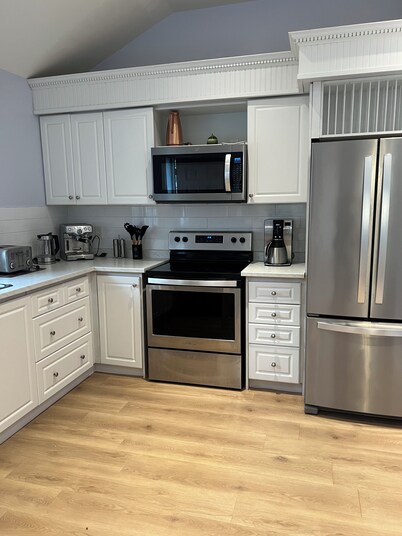 BEACHFRONT COTTAGE IN WASAGA BEACH - SANDPIPER BEACH RESORT - COTTAGE # 12