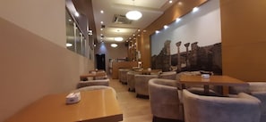 Dining - Hotel Bylis (Tirana)