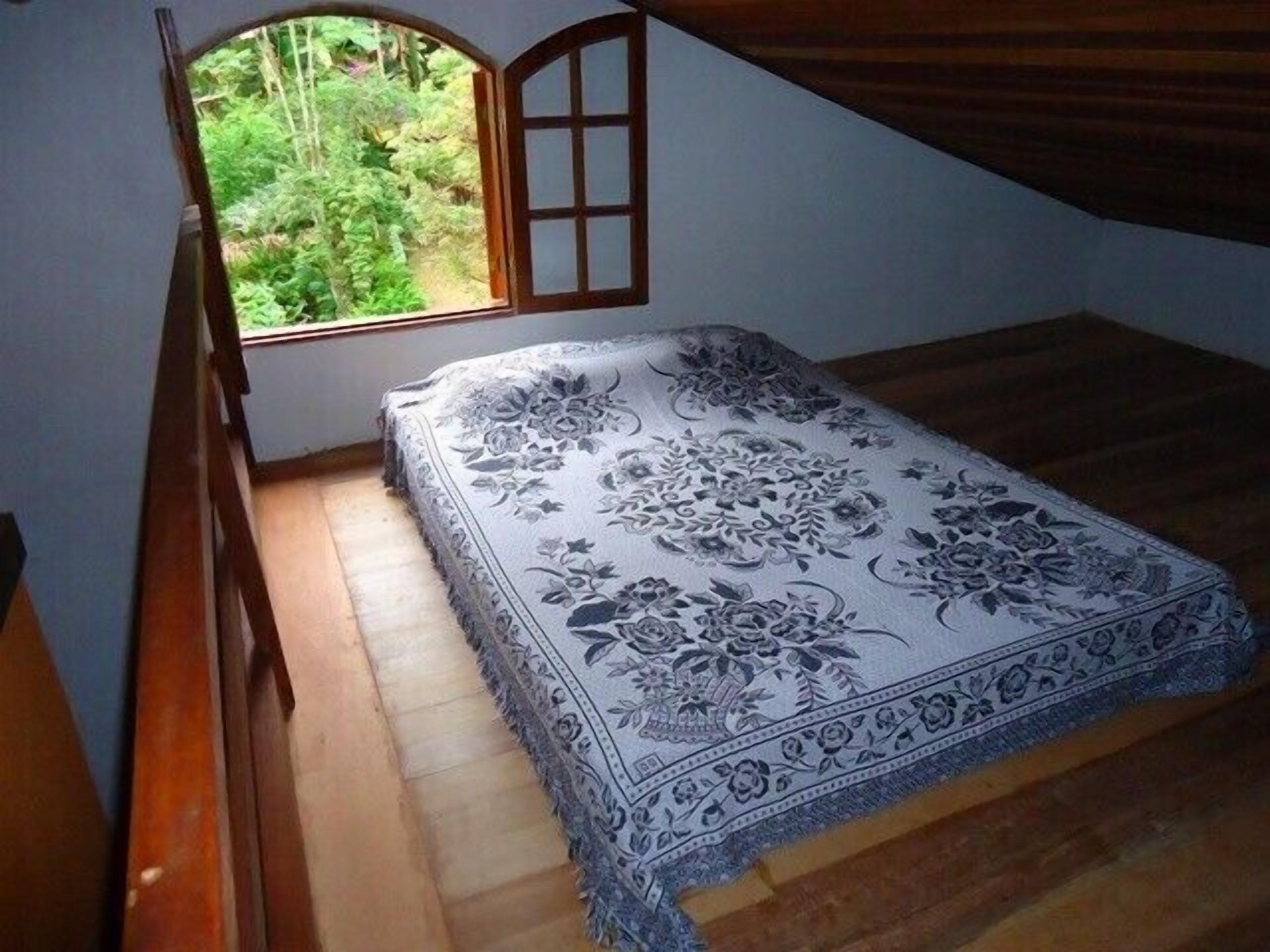 3 habitaciones, tabla de planchar con plancha y wifi 